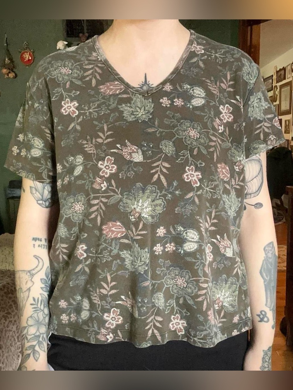 White Stag Olive Floral V-Neck Short Sleeve Tee